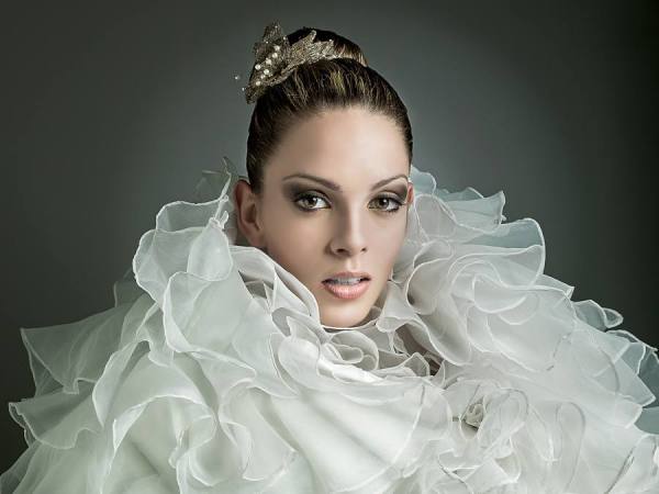 Photograph Jackson Carvalho White Beauty on One Eyeland